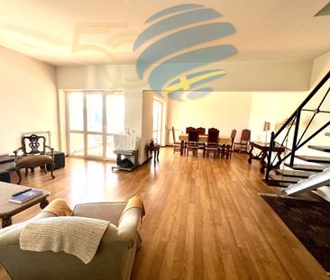 Acolhedor apartamento duplex com amplo terraço, em bairro tranquilo. - Photo 2