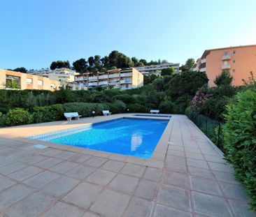 A LOUER 2P MEUBLE ST LAURENT DU VAR - Photo 4