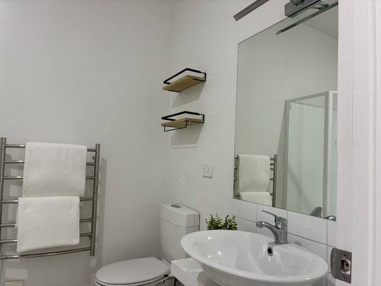 Charming Townhouse in Bayview - Photo 1