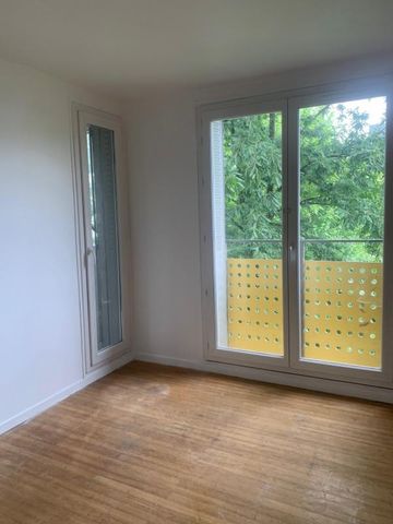 APPARTEMENT T4 - VILLAGE 2 - ECHIROLLES - Photo 4