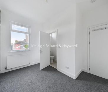 4 bedroom flat to rent - Photo 5