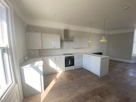 3 Bedroom Flat To Rent - Photo 4