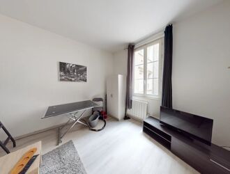 Location Appartement 1 pièces 26 m2 à Chartres - Photo 2