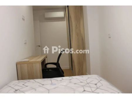 Piso en alquiler en Calle de Saura - Photo 3