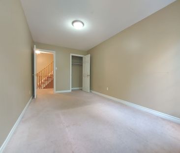 For Lease - 151 Townsgate Drive Unit# 3, Vaughan, Ontario - Photo 3
