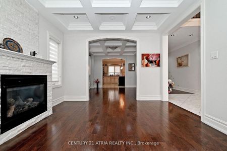 For Lease - 350 Queen Mary Drive, Oakville, Ontario - Photo 2