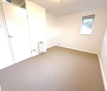 The Briary, Bexhill-on-sea, TN40 - Photo 3