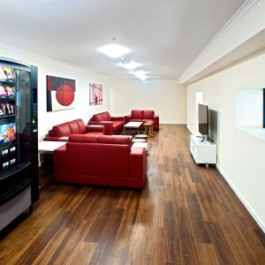 Partially furnished apartments - close vicinity of sydney cbd and the university of sydney - Photo 2