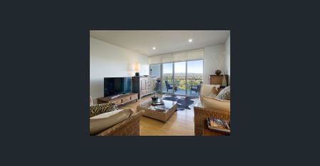 FULLY FURNISHED EXECUTIVE RENTAL! three bedroom luxury apartment situated on the 8th floor superb Parkland Views on South Tce. Short or Long Term. - Photo 2