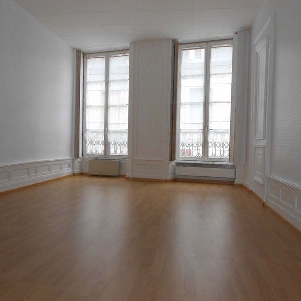 Location Appartement 1 pièce 38m² BESANCON 25000 - Photo 1