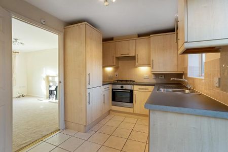 2 bedroom end of terrace house to rent - Photo 3