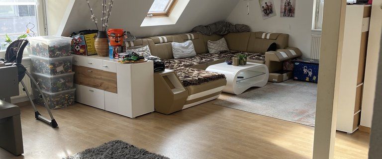 Großzügige 4-Zimmerwohnung mit Dachterrasse in Albstadt-Ebingen - Photo 1