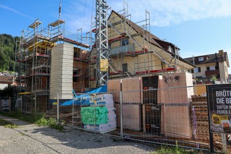 2 modernisierte Wohnungen in bestehendem Mehrfamilienhaus zu vermieten - Photo 2