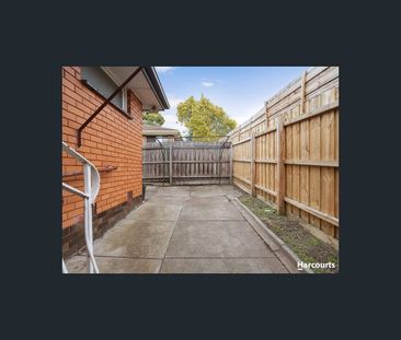 1/23 Meadow Crescent, Mount Waverley, Vic 3149 - Photo 1