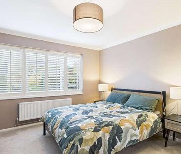 Larchfield Road, Maidenhead, Berkshire, SL6 - Photo 4