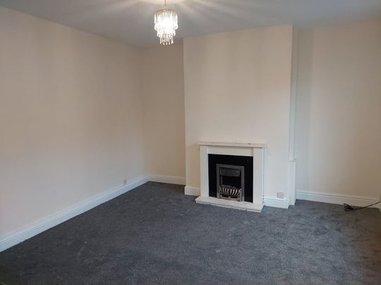3 Bed Terraced House, Gilpin View, LS12 - Photo 1