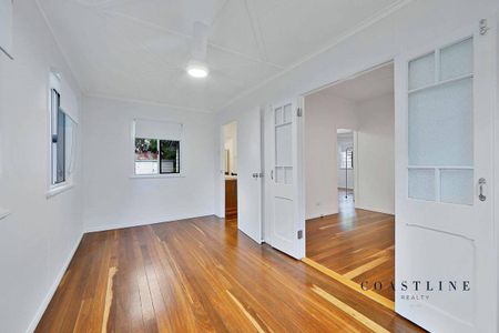 CHARACTER HOME IN A TOP SPOT - Break Lease - Photo 4