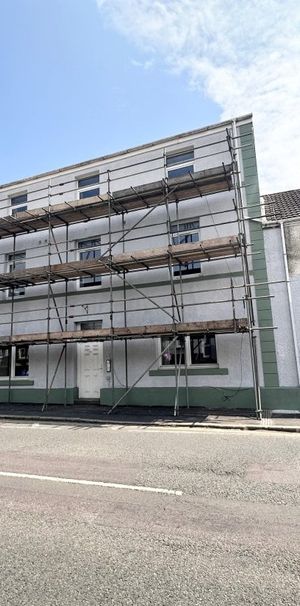 Neath Road, Plasmarl, SWANSEA - Photo 1