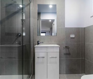 ROOMS FOR RENT – Brand New Spacious Rooming House! Private Room wit... - Photo 2