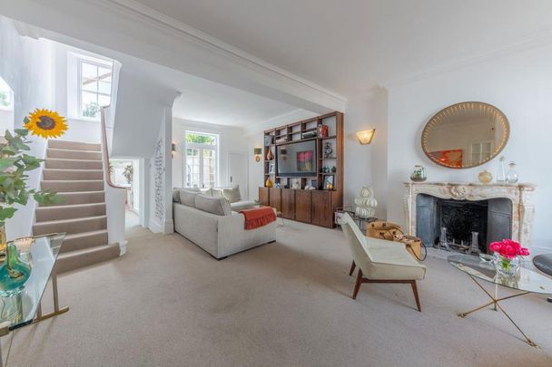 4 bedroom terraced house to rent - Photo 1