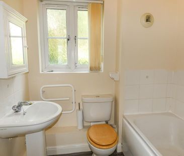 1 bedroom flat to rent - Photo 6