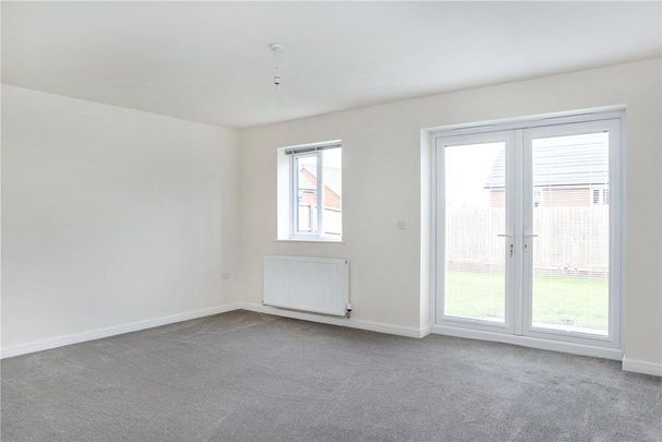 4 bedroom semi-detached house to rent - Photo 1