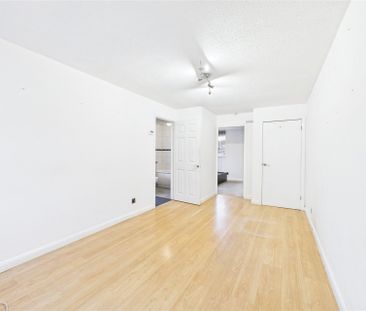 Elford Close, Reading Elford Close, Reading - Photo 1