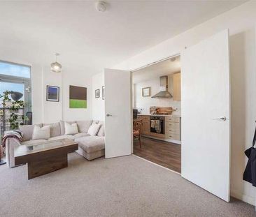 The Roundway, London, N17 - Photo 3