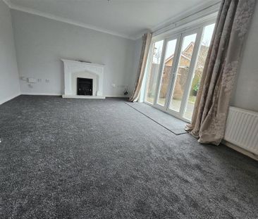 4 bedroom detached house to rent - Photo 6
