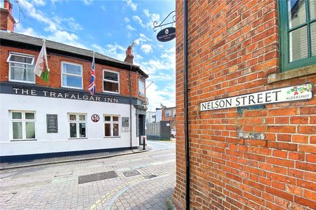Union Terrace, Aldershot, GU11 - Photo 2