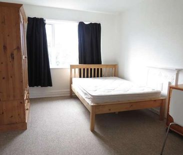 Bedroom Detached House In Winton, BH9 - Photo 1