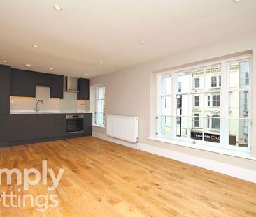 2 bedroom maisonette to rent - Photo 2