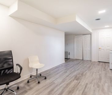 For Lease - 5047 Kempling Lane, Burlington, Ontario - Photo 6