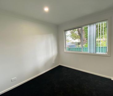 MODERN 2-BEDROOM GRANNY FLAT - Photo 6