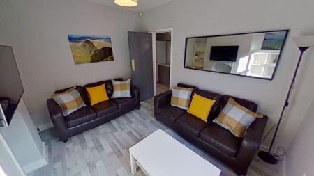 1 bedroom in a house share to rent - Photo 5