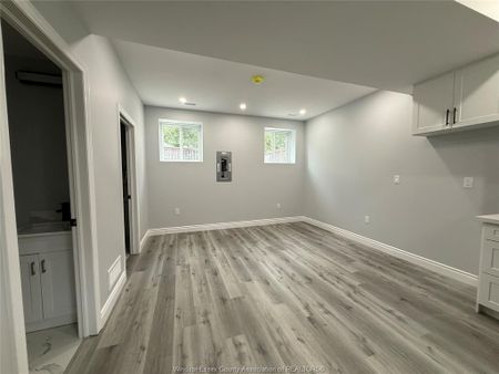 For Lease - 1904 BUCKINGHAM Drive Unit# 2, Windsor, Ontario - Photo 3