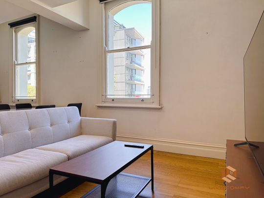 West Melbourne - Photo 1