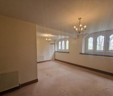 4 bedroom semi-detached house to rent - Photo 2