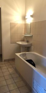 Location Appartement 2 pièces 28m² POITIERS 86000 - Photo 4