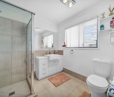 BEAUTIFULLY DESIGNED 3-BEDROOM UNIT - Photo 3