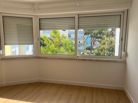 Apartamento T0 totalmente remodelado no Bairro da Assunção, em Cascais - Photo 4