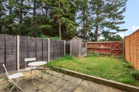 2 bedroom semi-detached house to rent - Photo 5