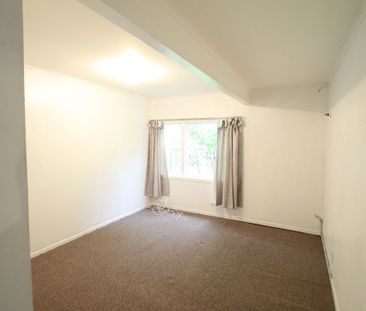 2 Bedrooms on Te Atatu Rd - Photo 5