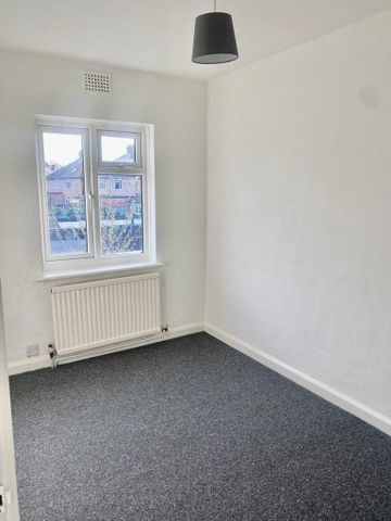 2 bedroom maisonette to rent - Photo 2