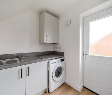 4 bedroom detached house to rent - Photo 6