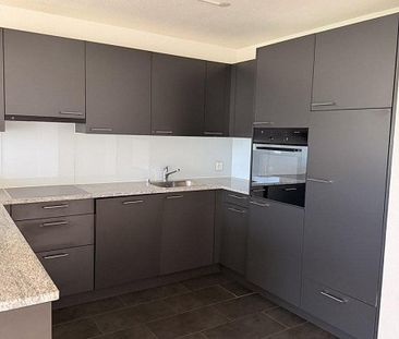 Moderne 3.5-Zimmer-Wohnung an zentraler Lage mit Balkon - Photo 4