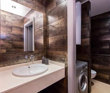 Carrer de Trafalgar, Barcelona, Catalonia 08010 - Photo 6