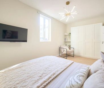 Largo Vitorino Damásio, Lisbon, Lisbon 1200-872 - Photo 2