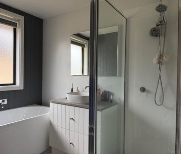 80 Tyrrell Circuit, Kaleen ACT 2617 - House For Rent | Domain - Photo 4