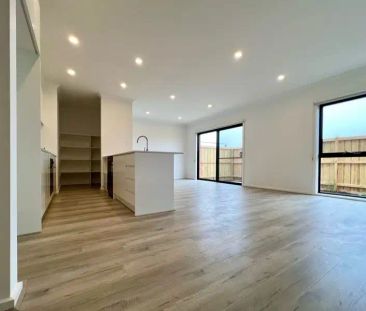 25 Fitzrovia Drive, Wyndham Vale VIC 3024 - Photo 1